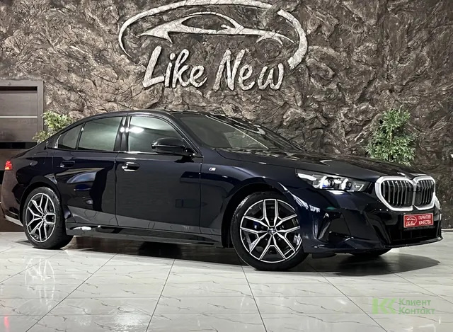 BMW 5 серия (2025)