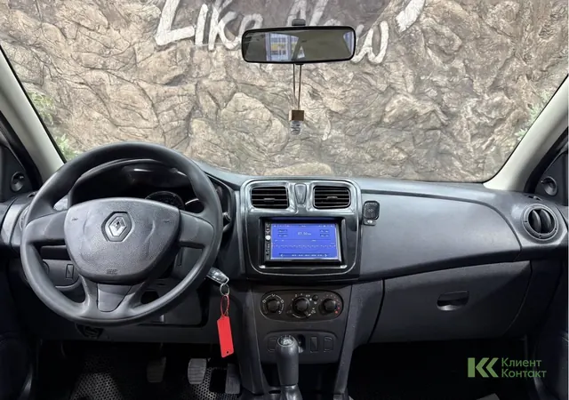 Renault Logan (2016)