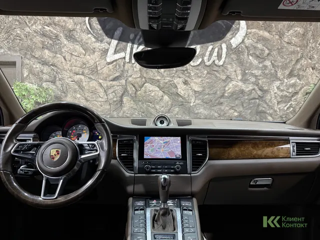 Porsche Macan S (2016)