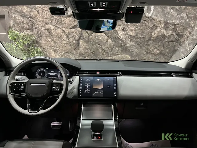 Land Rover Range Rover Velar (2024)