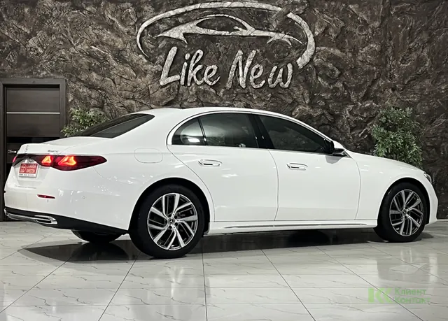 Mercedes-Benz E-класс (2024)