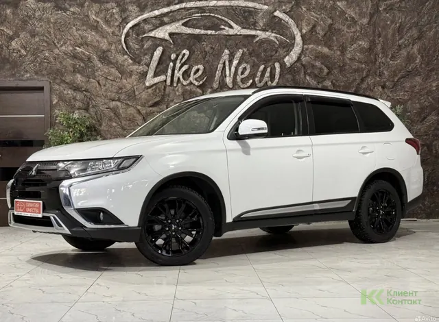 Mitsubishi Outlander (2022)