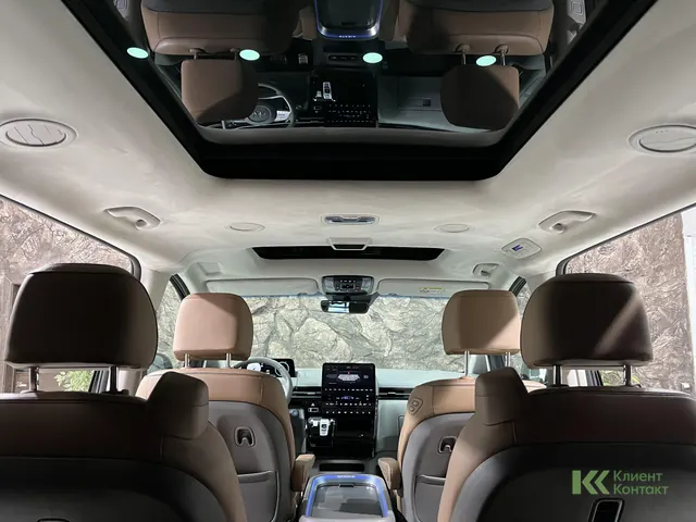 Hyundai Staria (2021)