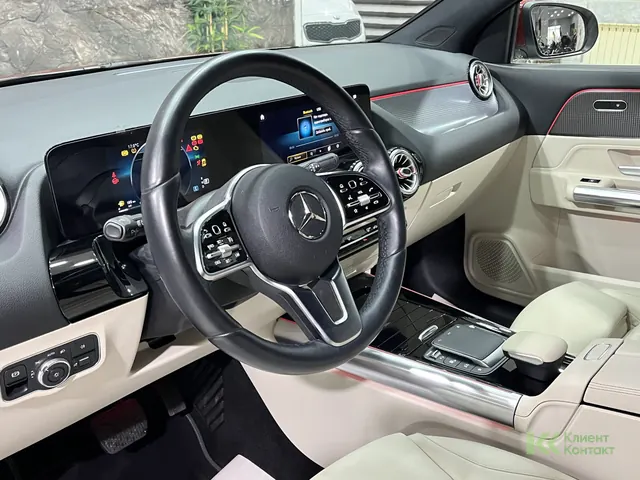 Mercedes-Benz GLA-класс (2020)