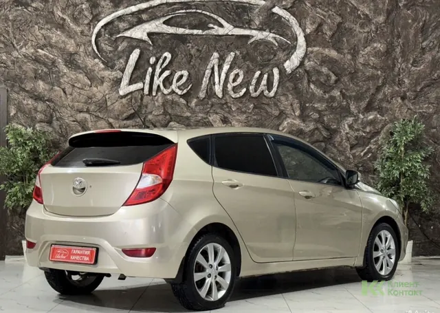 Hyundai Solaris (2011)