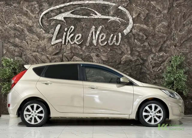 Hyundai Solaris (2011)